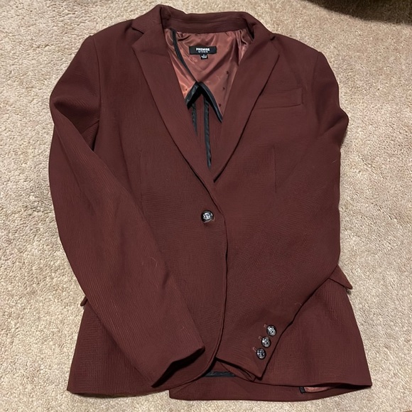 Burgundy blazer - Picture 1 of 2